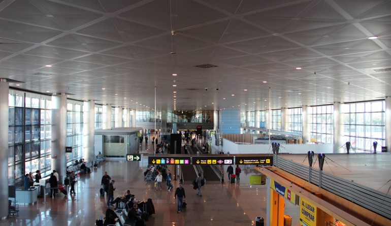 Madrid airport Terminal 3 by Jose Masot