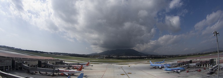 Málaga Airport Terminal - © Leoncio J / Flickr