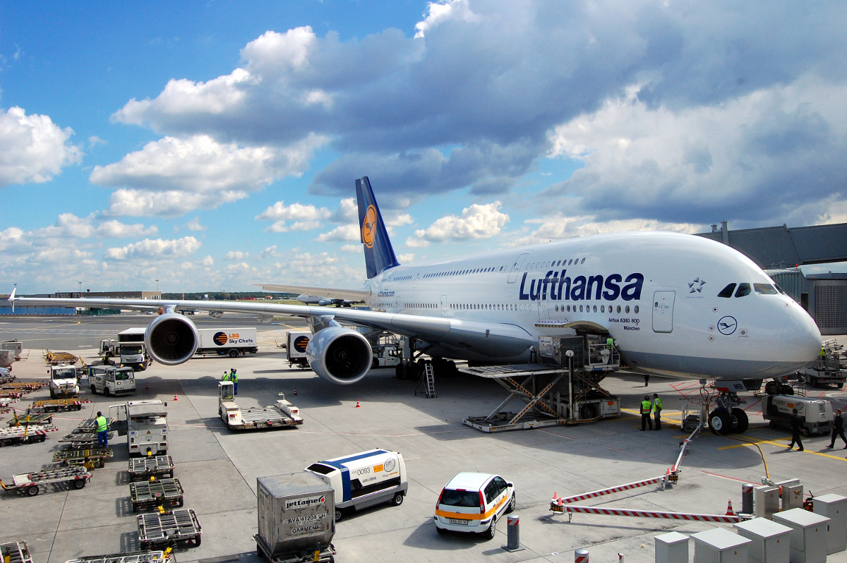 A380 receiving ground handling services at Frankfurtt