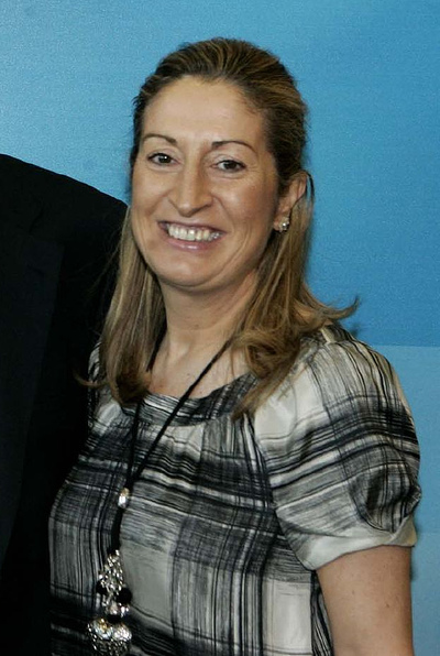 Ana Pastor in Nov 2007 by Partido Popular de Cataluña / Wikimedia Commons