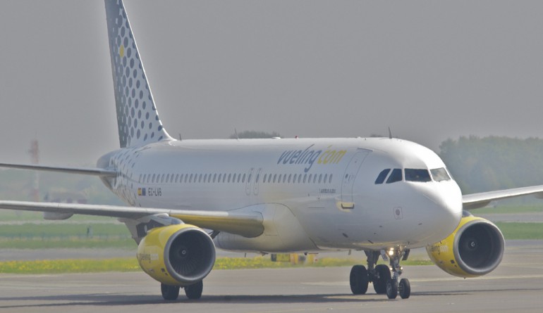 Vueling aircraft landed / Aero Icarus