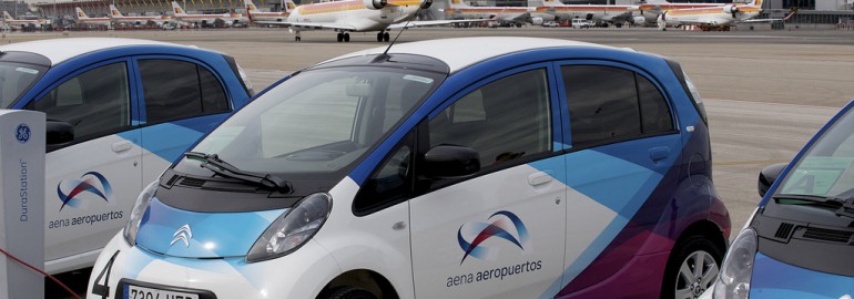 Aena’s electric cars at Madrid airport / Flickr-Ministerio de Fomento