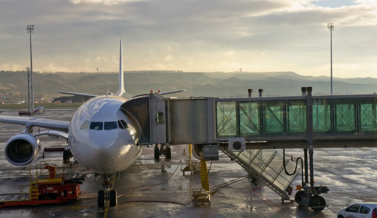 Aircraft connected to airbridge at Adolfo Suárez Madrid Barajas airport / daniele paccaloni