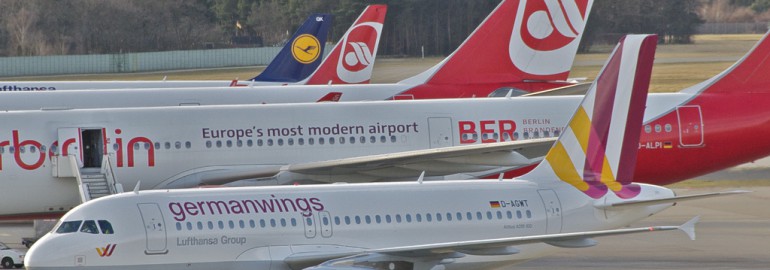 Germanwings A319 together with Air Belin and Lufthansa in December 2012 / Aero Icarus