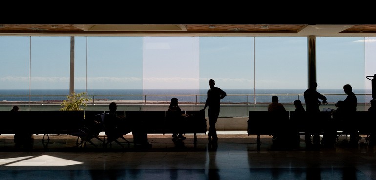 People waiting for departure at Tenerife South airport terminal / Jeremy Page - Flickr