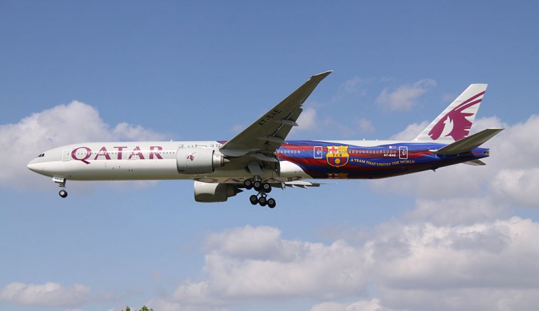 Boeing B773 Qatar In FC Barcelona At London Heathrow by David Osborn - Flickr