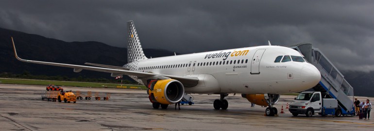 Vueling A320 in Dubrovnik by Victor – Flickr