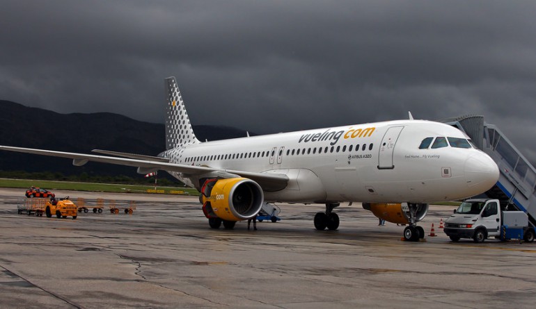 Vueling A320 in Dubrovnik by Victor – Flickr