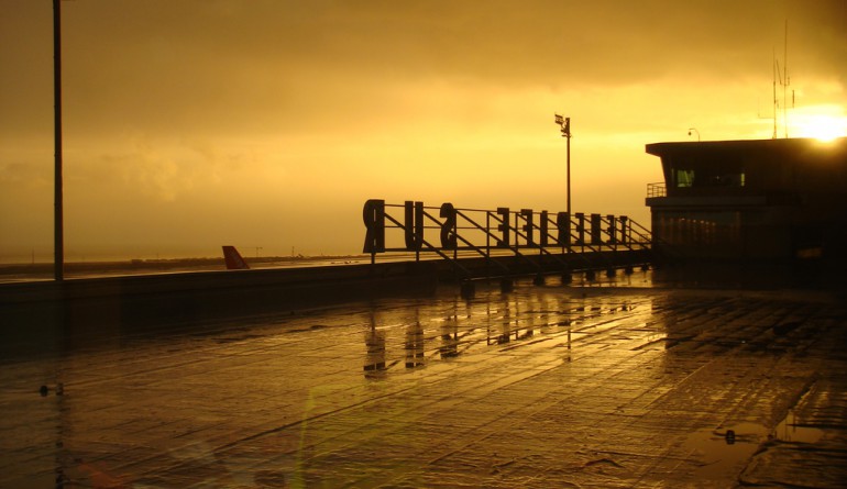 Tenerife Sur Airport Terminal/Flickr - MarinoCarlos