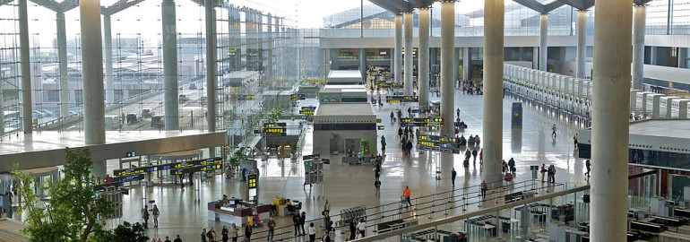 Málaga airport, Terminal 3. Wikimedia Commons.