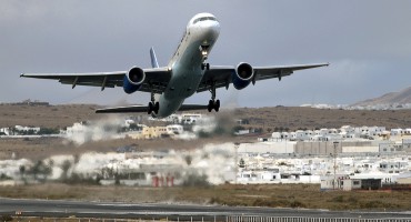 Thomas Cook Airlines taking off in Lanzarote airport by jBarcena - Flickr.